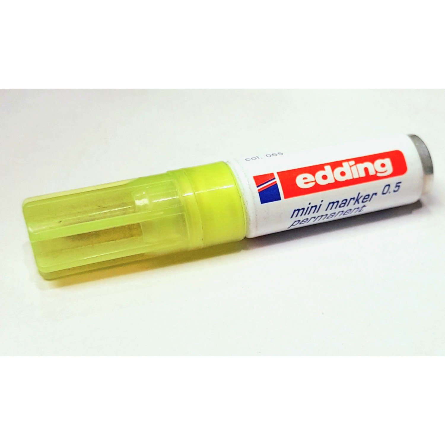 Edding Μίνι Μαρκαδοράκι Ανεξίτηλο Κίτρινο 0.5