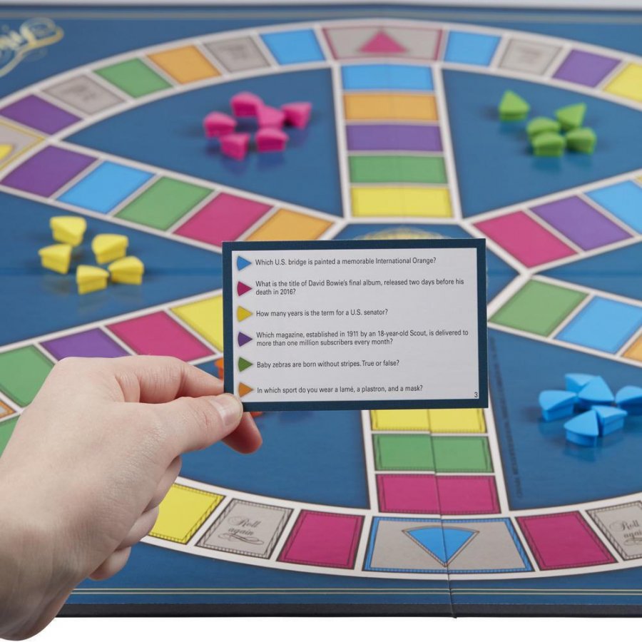 Hasbro Επιτραπέζιο Παιχνίδι Trivial Pursuit Classic Edition για 2-4 Παίκτες (C1940) Hasbro Επιτραπέζιο Παιχνίδι Trivial Pursuit Classic Edition για 2-4 Παίκτες (C1940)