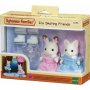 Sylvanian Families Φιλαράκια με Παγοπέδιλα (5258) Sylvanian Families Φιλαράκια με Παγοπέδιλα (5258)