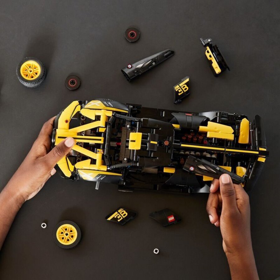 Lego Technic Bugatti Bolide (42151) Lego Technic Bugatti Bolide (42151)