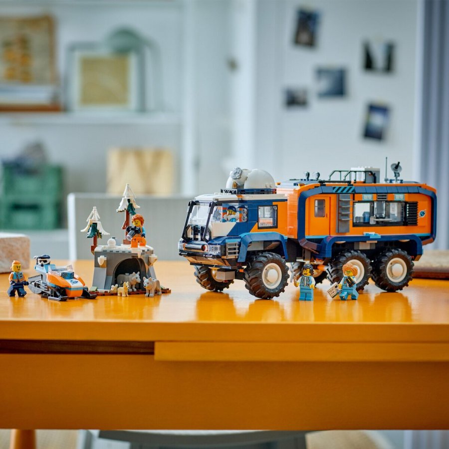 Lego City Arctic Explorer Science Lab Truck (60471) Lego City Arctic Explorer Science Lab Truck (60471)